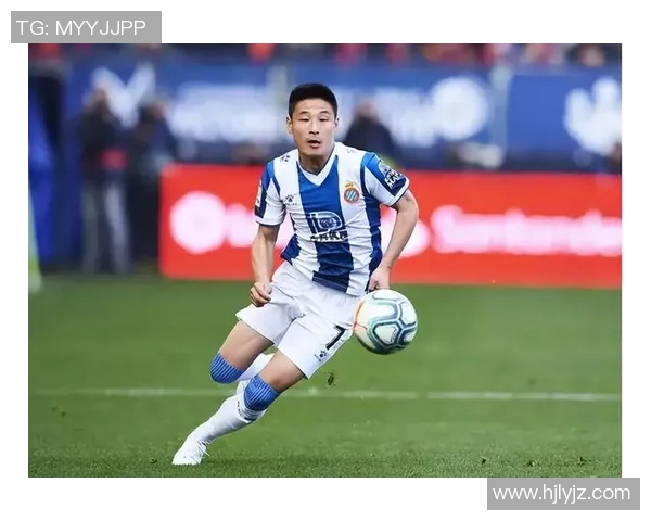 足球明星在训练和比赛间隙是否也会用手机自拍分享生活点滴